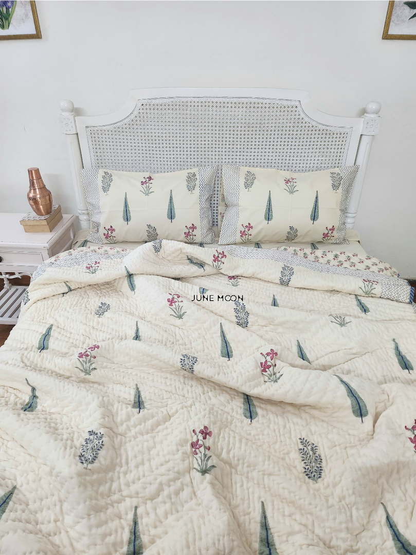 Woodsy Wishes - Block Printed Muslin Quilt (Cream Base)