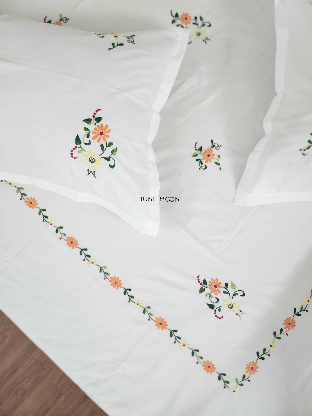 Magnolia - Embroidered Bedsheet Set