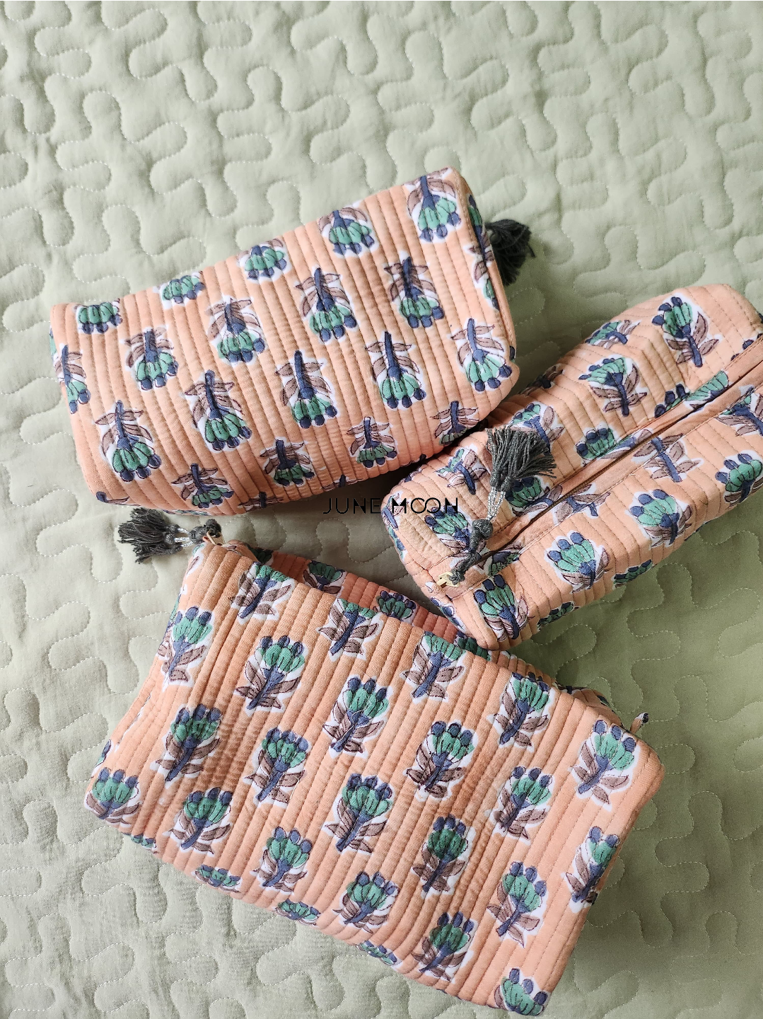 Naveli - Set of 3 Cosmetic Bags