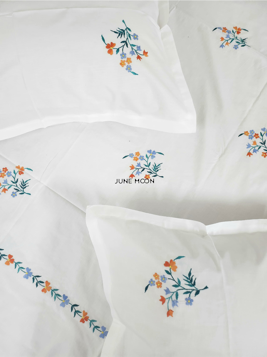 Celia - Embroidered Bedsheet Set