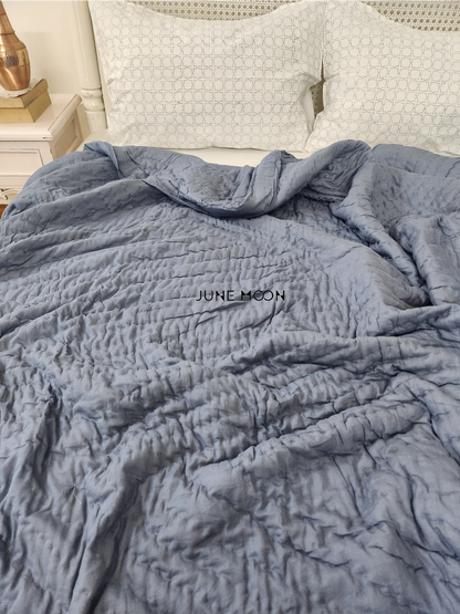 Haven - Solid Cotton Quilt