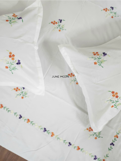 Amelia - Embroidered Bedsheet Set