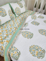 Load image into Gallery viewer, Basket of Gold - Quilted Bedcover Set
