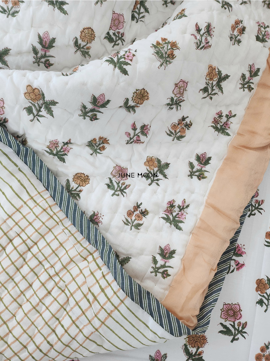 Barfi - Set of Quilt &amp; Bedsheet