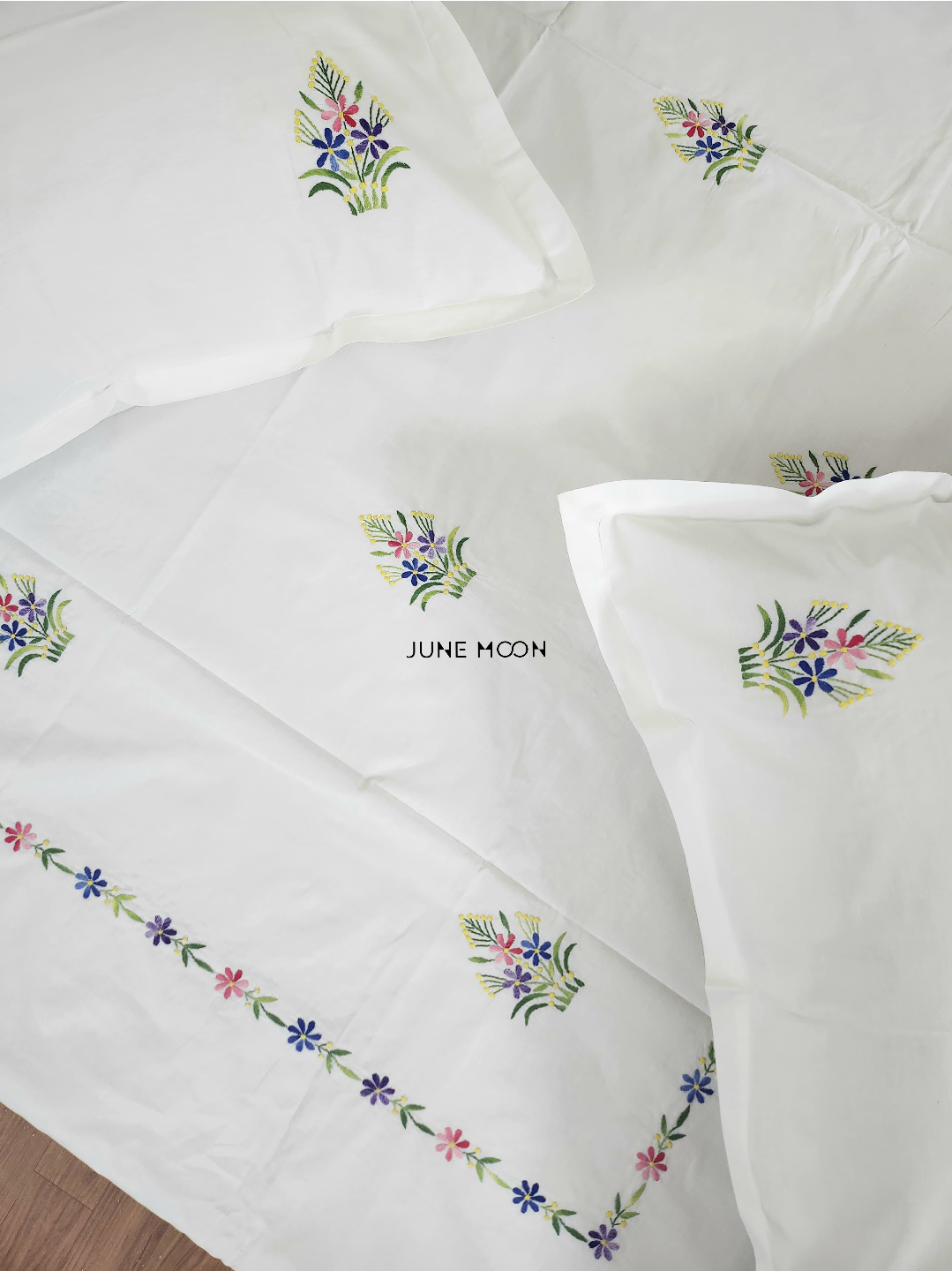 Beatrice - Embroidered Bedsheet Set