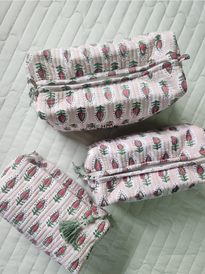 Naveli - Set of 3 Cosmetic Bags
