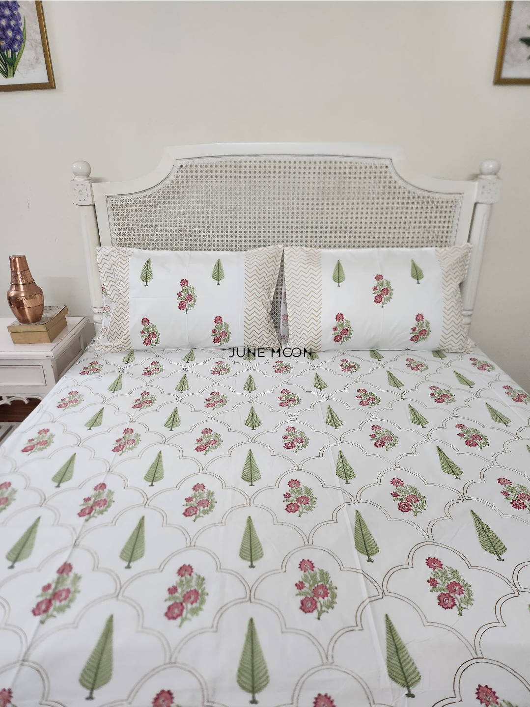Mehreen - Set of Quilt &amp; Bedsheet