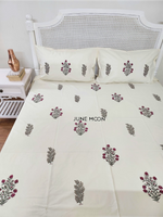 Load image into Gallery viewer, Suhaani - Block Printed Bedsheet Set (Cream Base)
