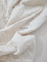 Load image into Gallery viewer, Serendipity - Set of Quilt &amp; Bedsheet
