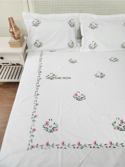 Stella - Embroidered Bedsheet Set