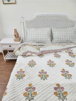 Load image into Gallery viewer, Sunehri Dhoop - Block Printed Muslin Quilt