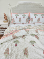 Load image into Gallery viewer, Cosy Coral - Set of Quilt &amp; Bedsheet
