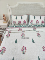 Load image into Gallery viewer, Mehjabeen - Quilted Bedcover Set
