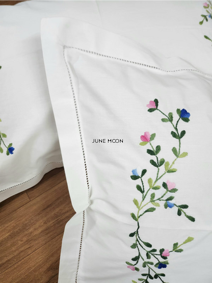 Bella - Set Of 2 Embroidered Pillow Cases