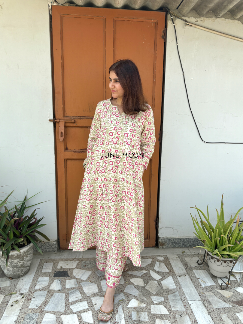 Dilnaaz - Block Printed Set of Kurta & Pants