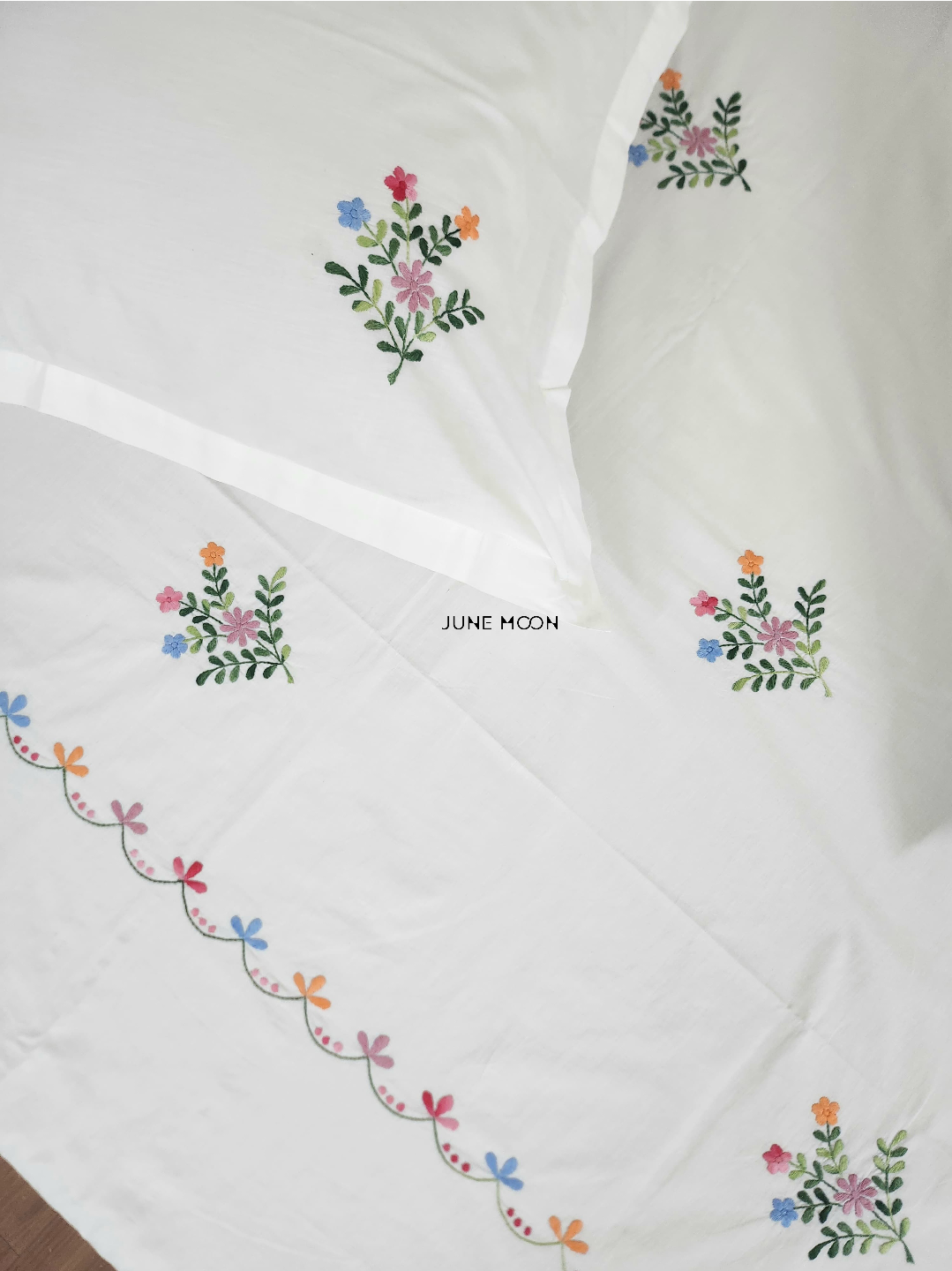 Katherine - Embroidered Bedsheet Set