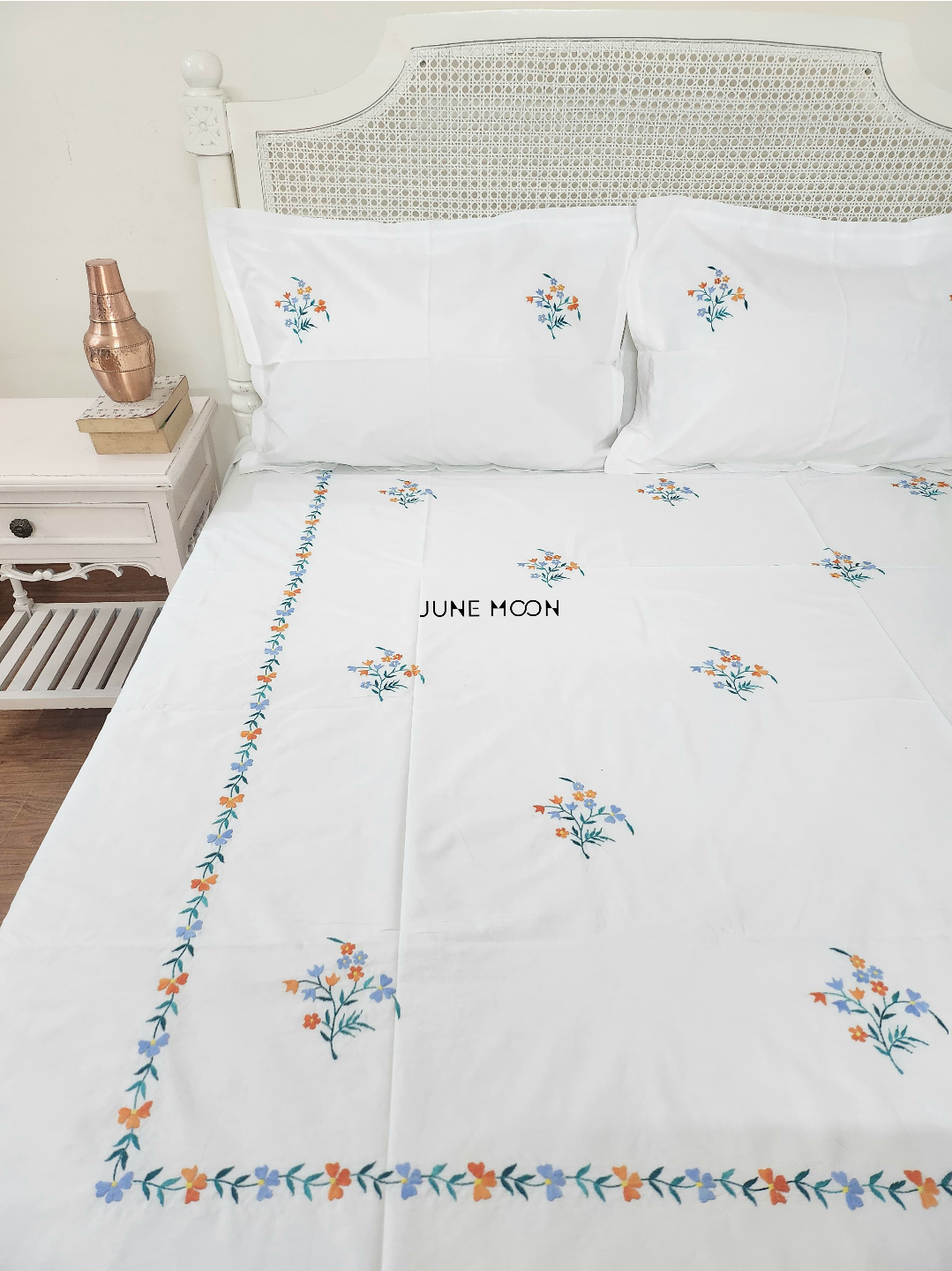Celia - Embroidered Bedsheet Set