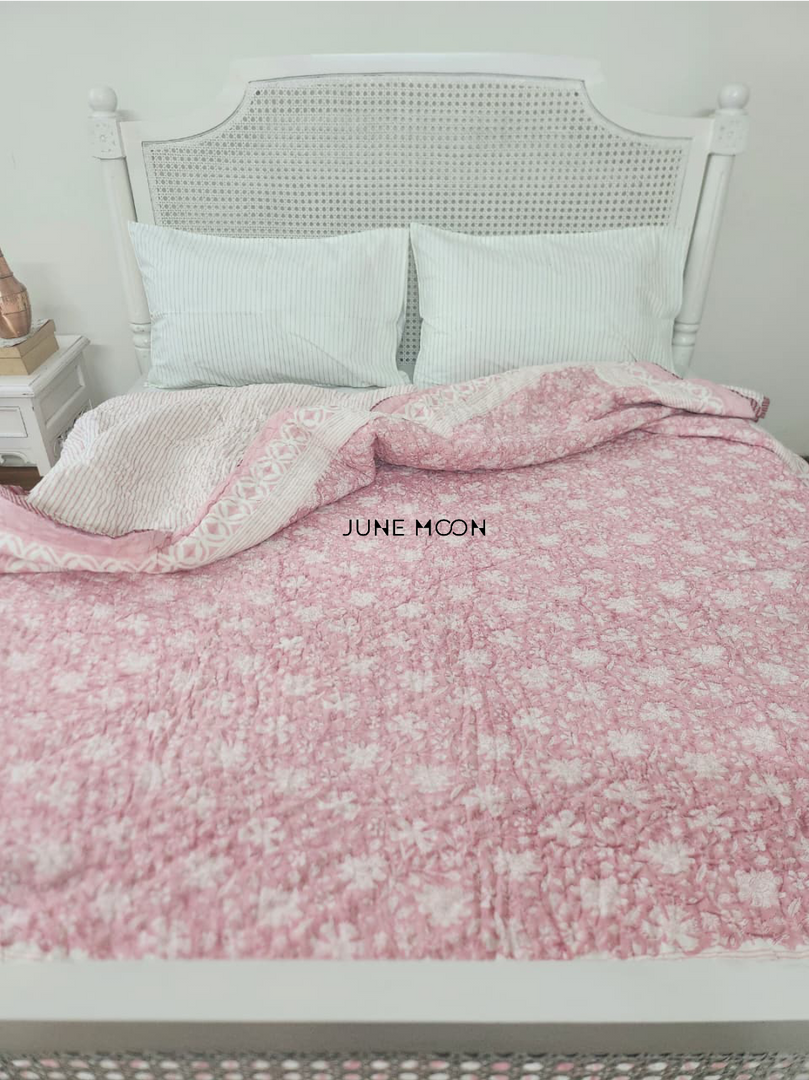 Shaam Gulaabi - Block Printed Muslin Quilt