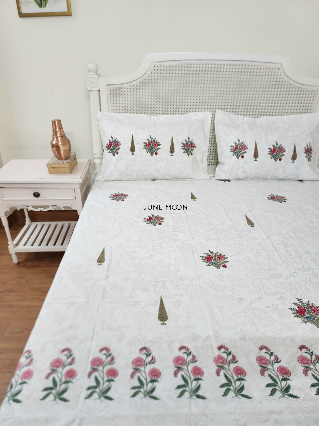 Sureeli - Block Printed Bedsheet Set