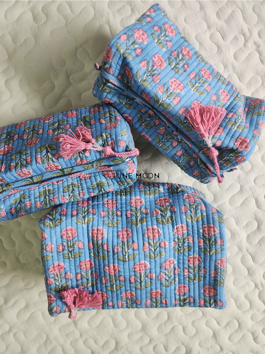 Naveli - Set of 3 Cosmetic Bags