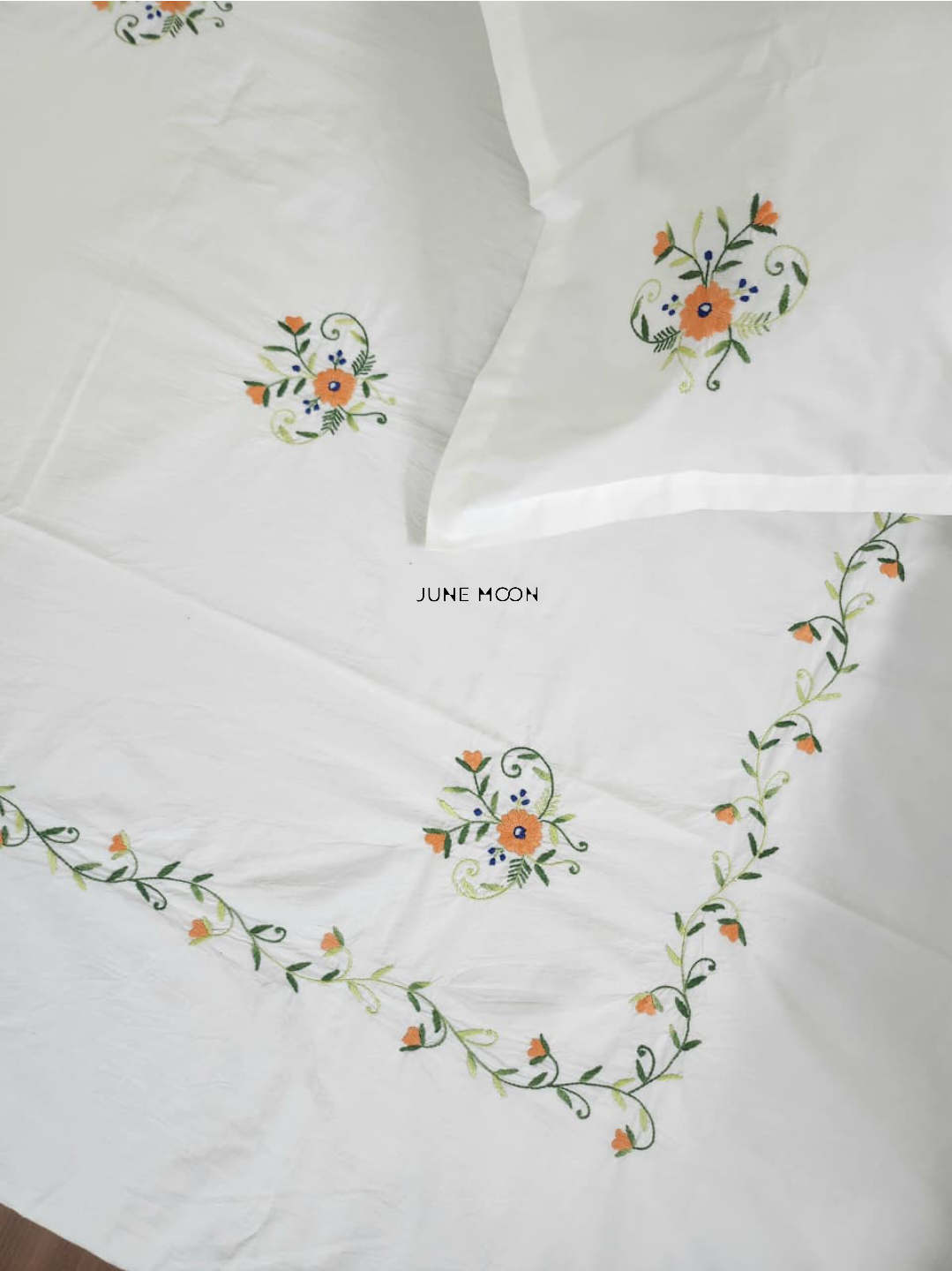 Ginger - Embroidered Bedsheet Set