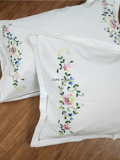 Bella - Set Of 2 Embroidered Pillow Cases