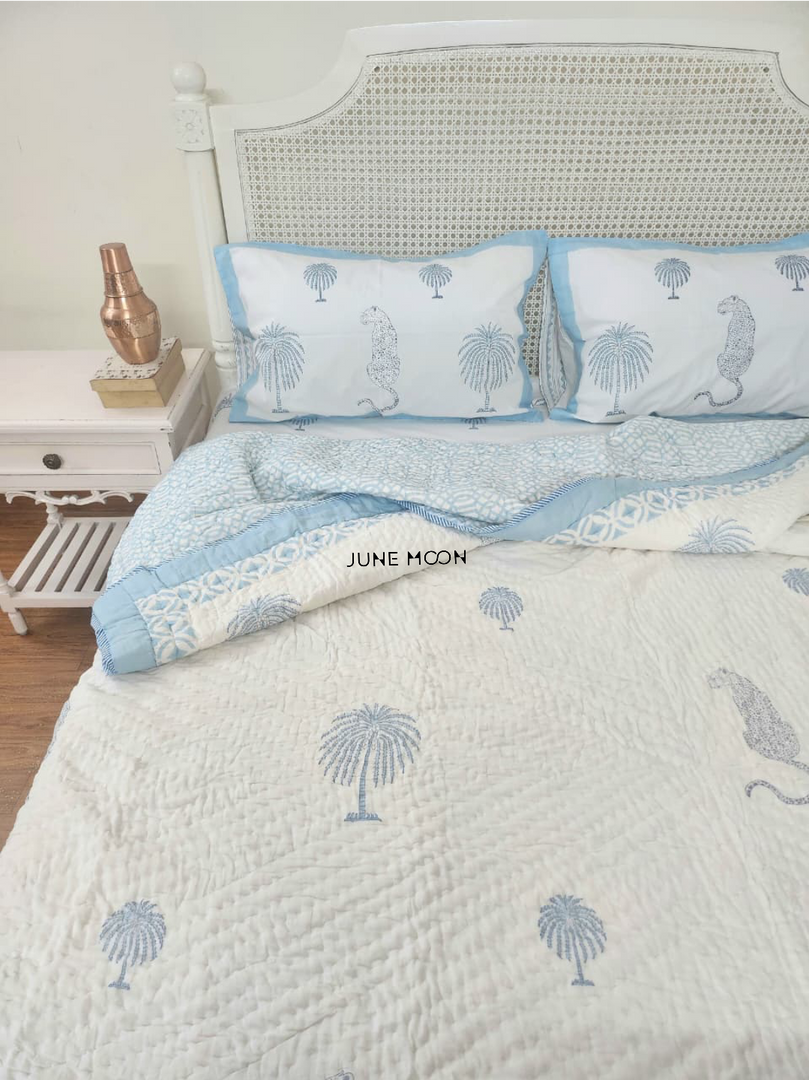 Regal Retreat - Set of Quilt & Bedsheet