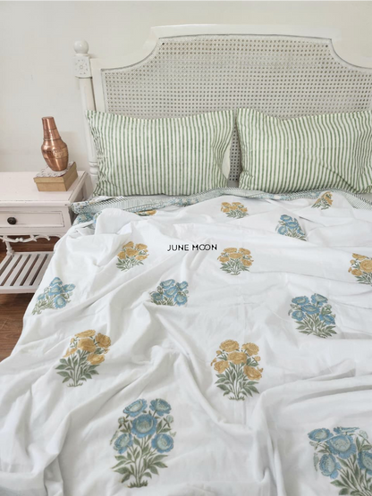 Vintage Whisper - Set of Dohar &amp; Bedsheet