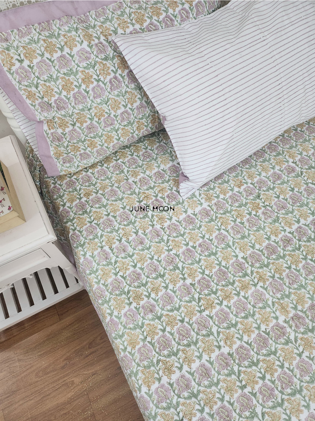 Lavendelle - Block Printed Bedsheet Set