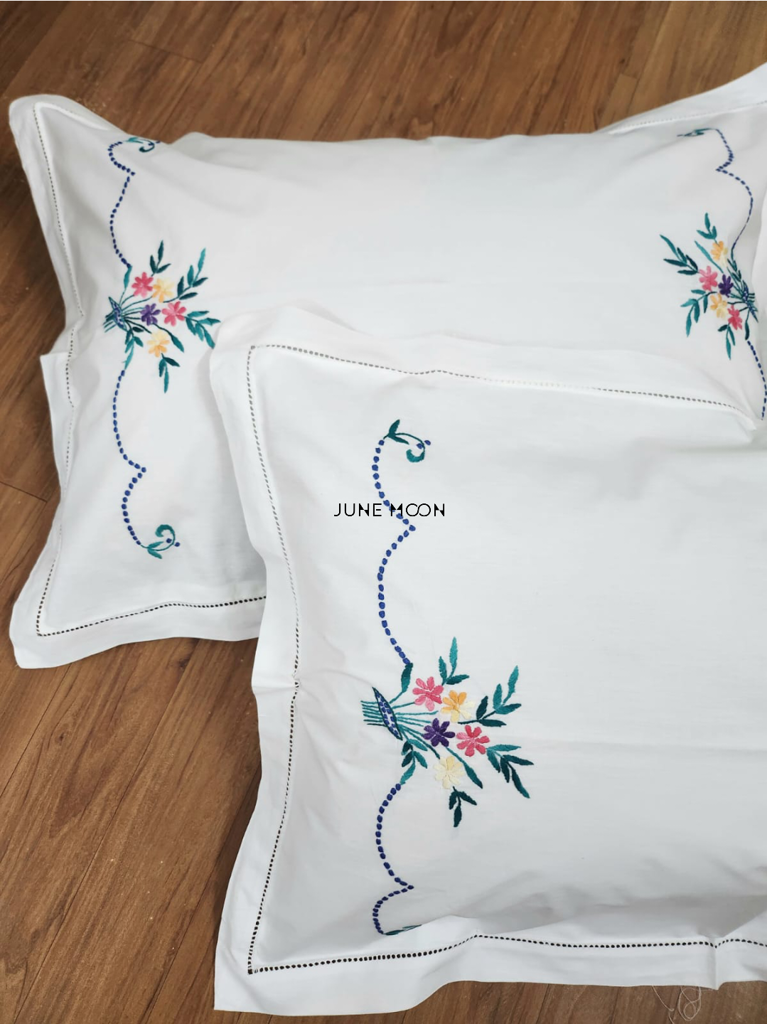 Bella - Set Of 2 Embroidered Pillow Cases