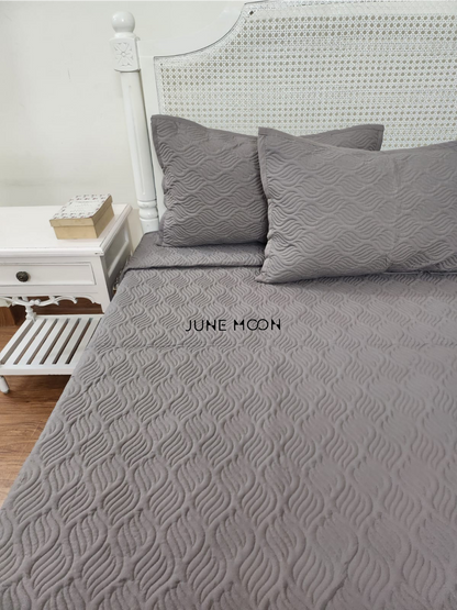 Jahaan - Quilted Bedcover Set