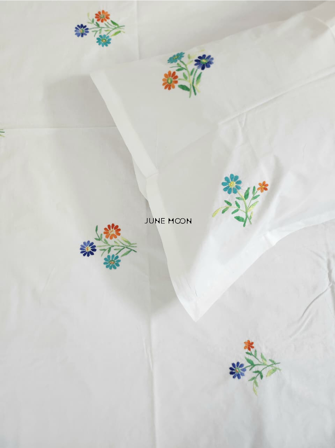 Orabella - Embroidered Bedsheet Set