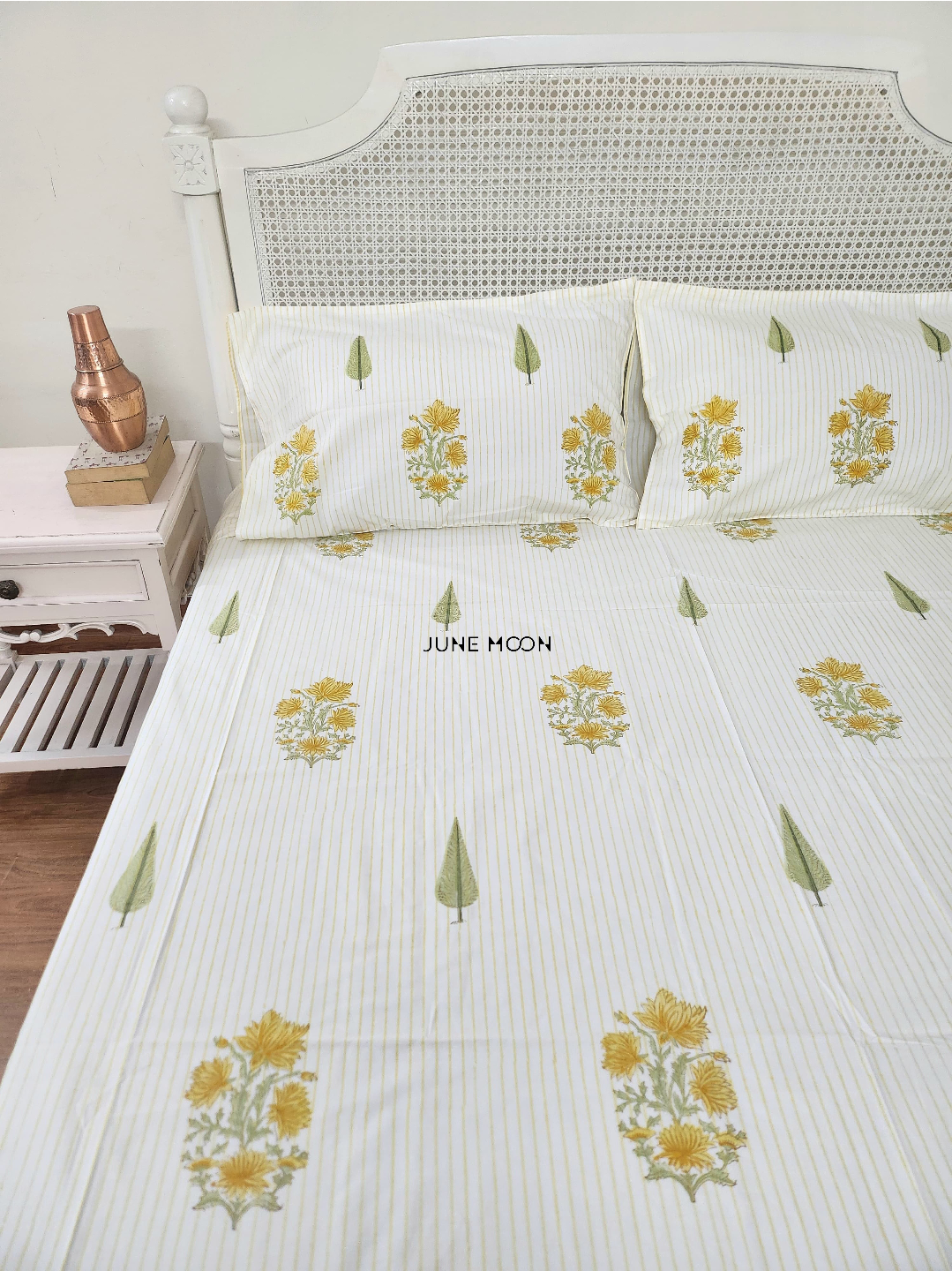 Tinted Nook - Block Printed Bedsheet Set
