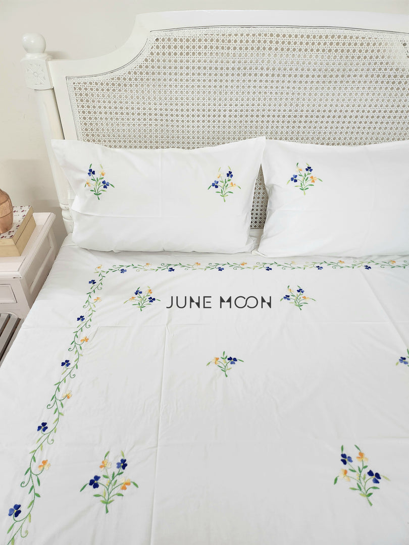 Sophia - Embroidered Bedsheet Set