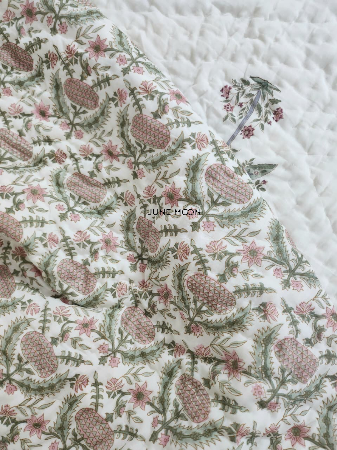 Summer Alley - Set of Quilt &amp; Bedsheet