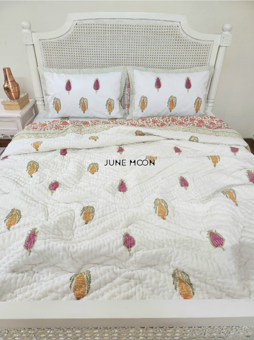 Golden Oak - Set of Quilt & Bedsheet