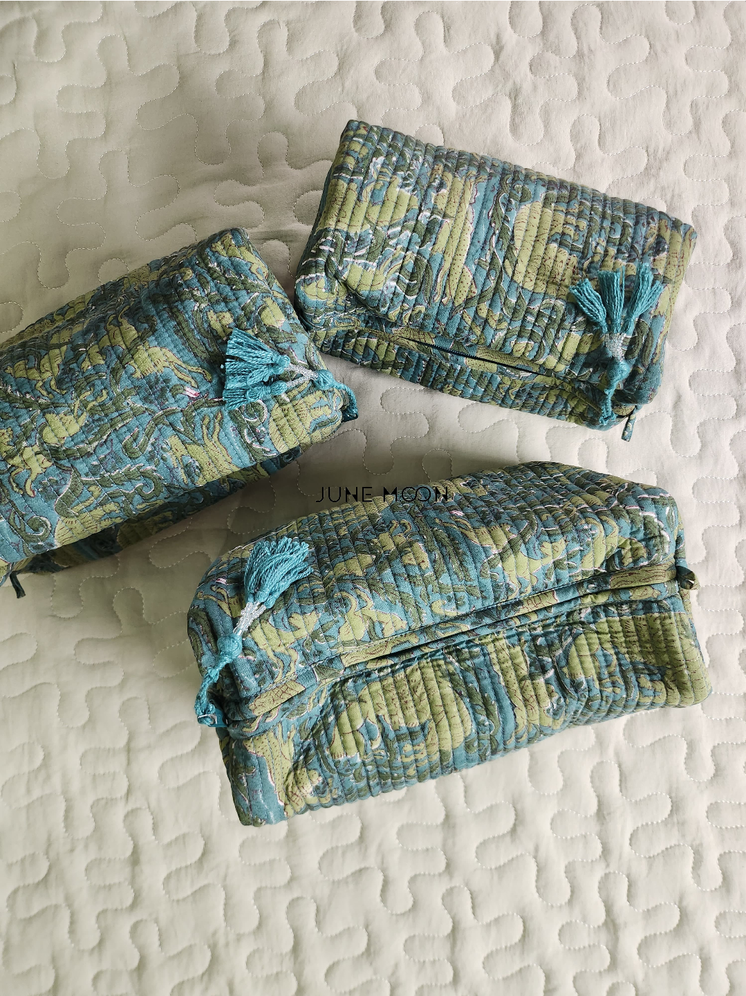 Naveli - Set of 3 Cosmetic Bags