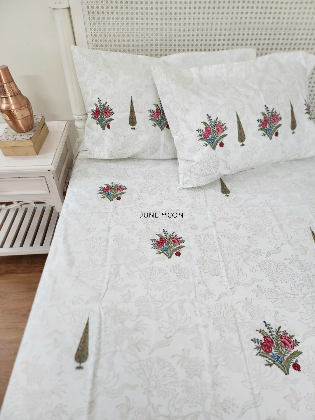 Sureeli - Block Printed Bedsheet Set
