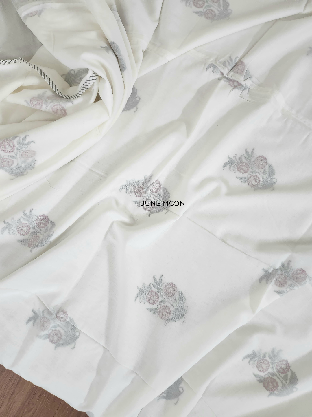 Pretty Peace - Block Printed Muslin Dohar