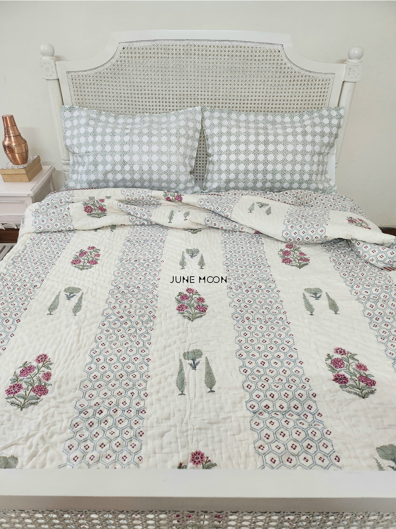 Old Tales - Block Printed Muslin Quilt