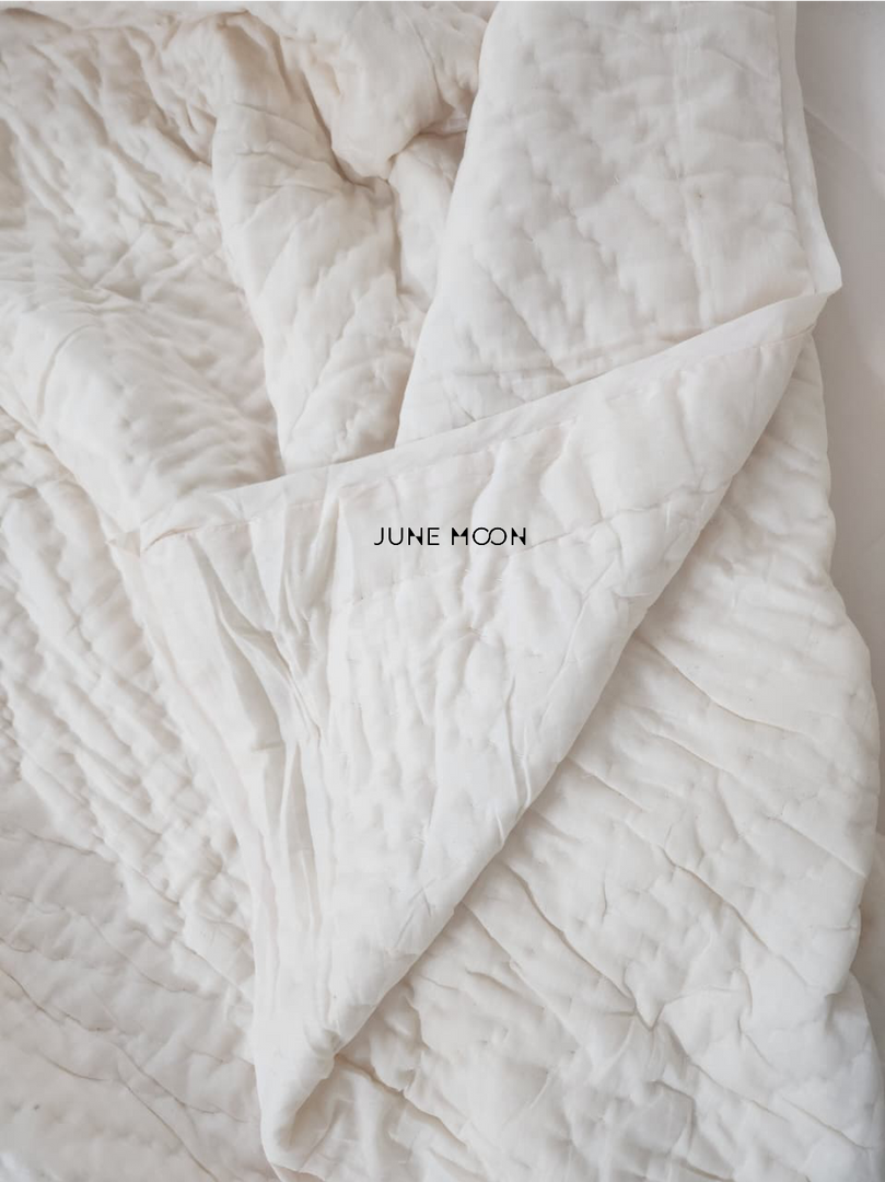 Serendipity - Set of Quilt & Bedsheet