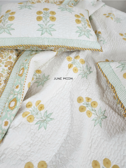 Meethi Dhoop - Quilted Bedcover Set