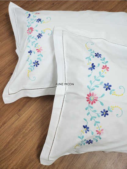 Bella - Set Of 2 Embroidered Pillow Cases