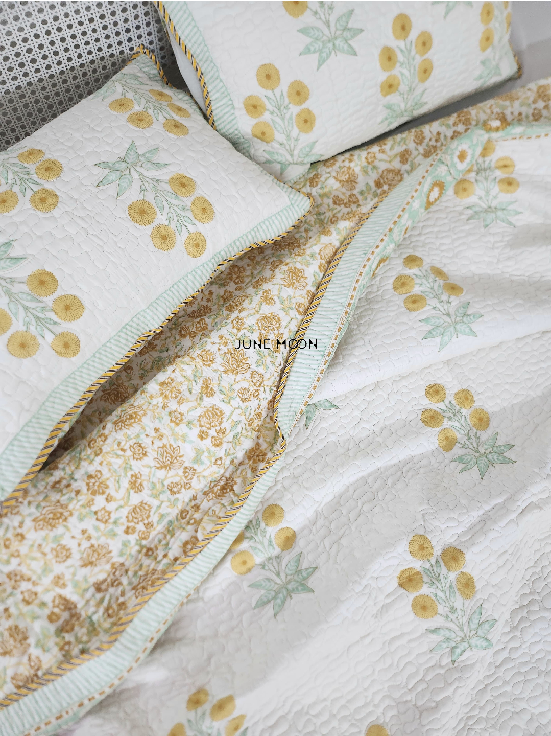 Meethi Dhoop - Quilted Bedcover Set