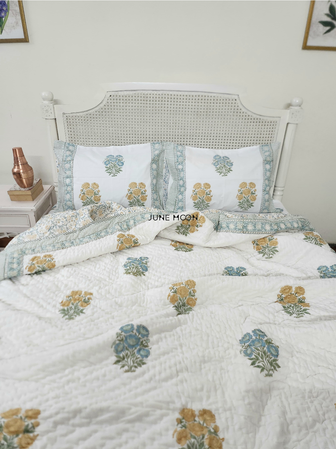 Vintage Whisper - Set of 2 Single Quilts