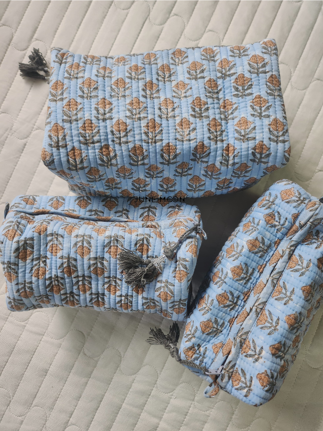 Naveli - Set of 3 Cosmetic Bags