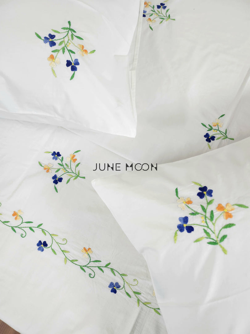 Sophia - Embroidered Bedsheet Set