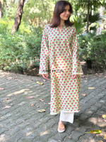 Load image into Gallery viewer, Nargis - Loose Fit Kurta
