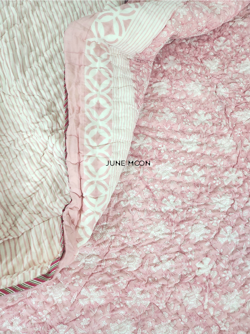 Shaam Gulaabi - Block Printed Muslin Quilt