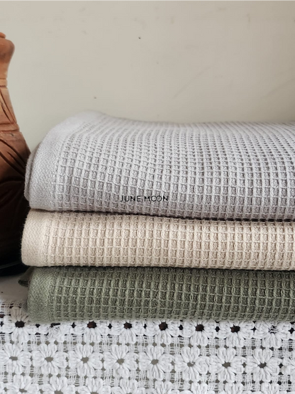 Raag - Bath Towel (Grey)